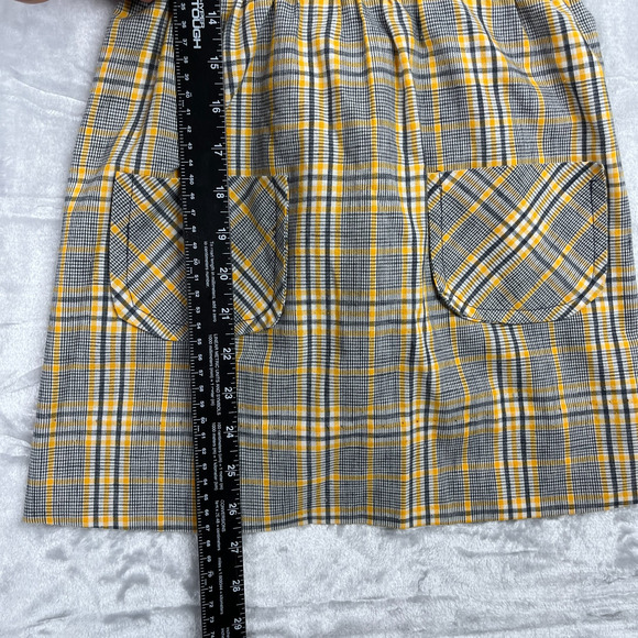 Vintage Girl's Pinafore Dress Plaid Yellow Pocket Front Estimated Size 4 or 5 - Picture 6 of 7